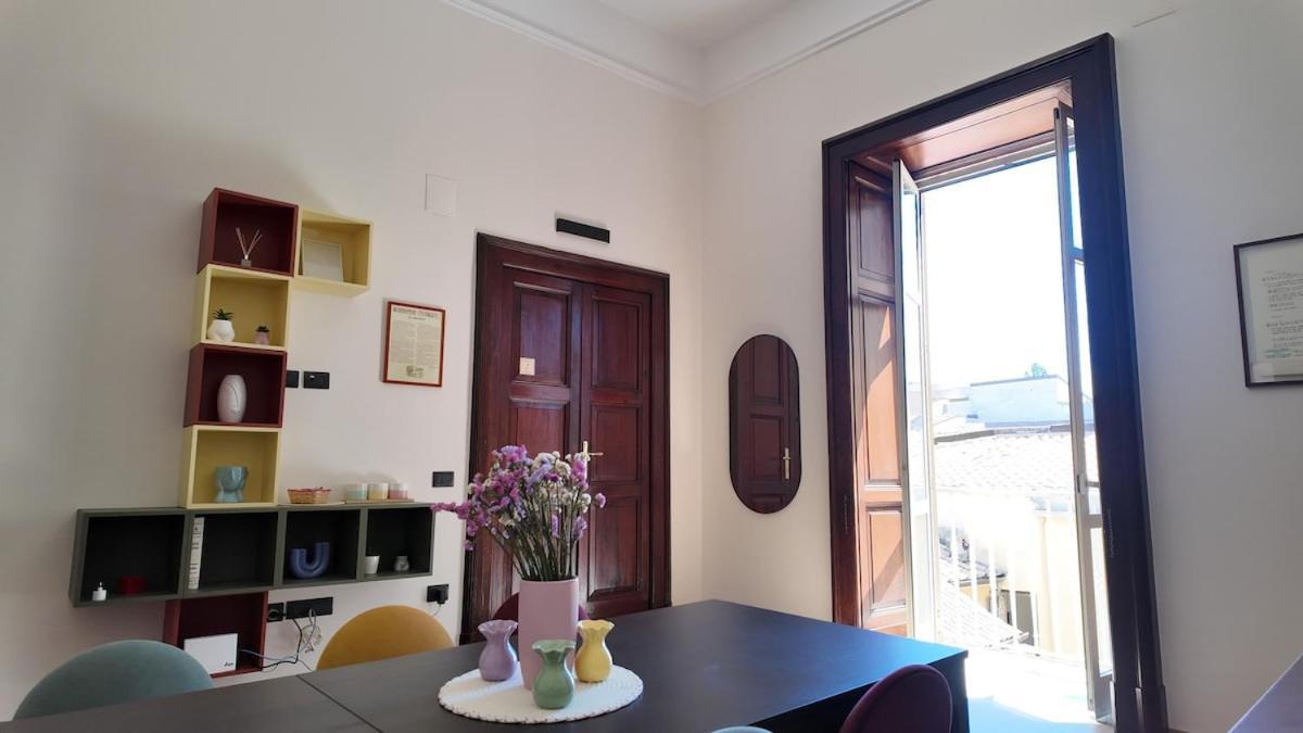 Casa Manu Nuovo Appartamento In Centro Storico Benevento Exterior foto